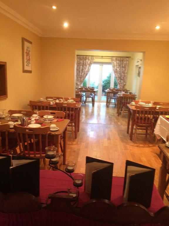 Seashore Lodge Guesthouse غالواي المظهر الخارجي الصورة